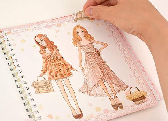 http://www.ehonnavi.net/ehon/85452/%E3%81%8A%E3%81%97%E3%82%83%E3%82%8C%E3%83%8E%E3%83%BC%E3%83%88LIZLISA/